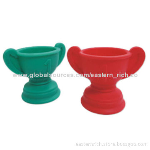 Silicone egg holder, trophy shape, 8x5.4x6.5cm